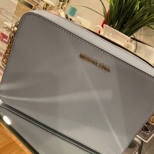 Michael kors crossbody